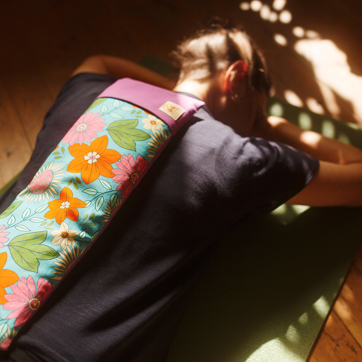 Kindlewrap™ Heatable Neck Wrap