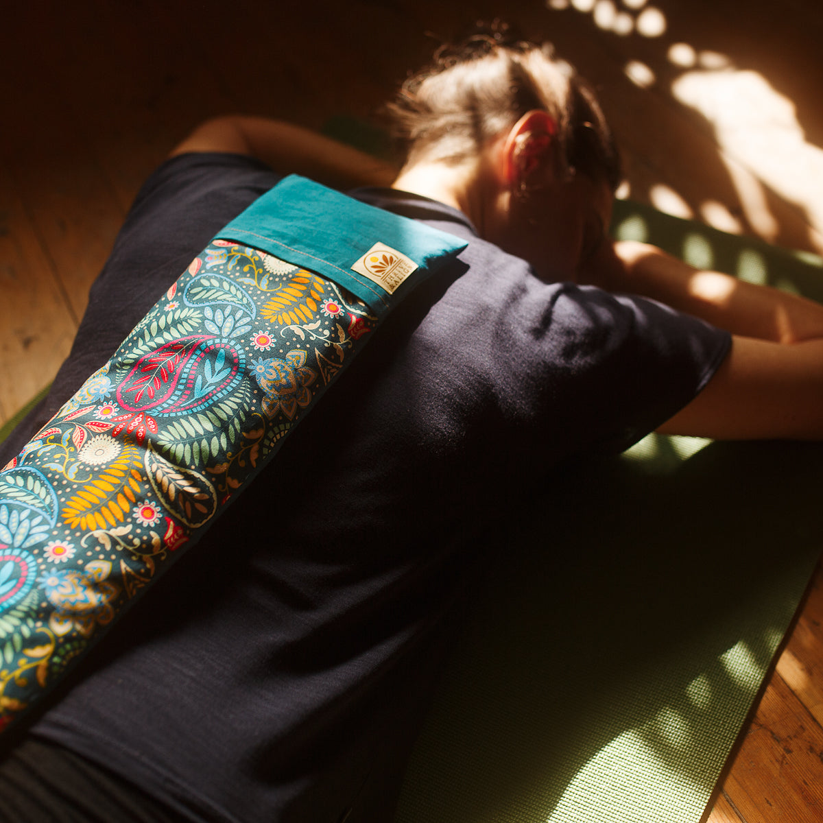 Kindlewrap™ Heatable Neck Wrap